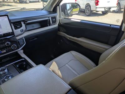 2024 Ford Expedition Max — photo 16 view
