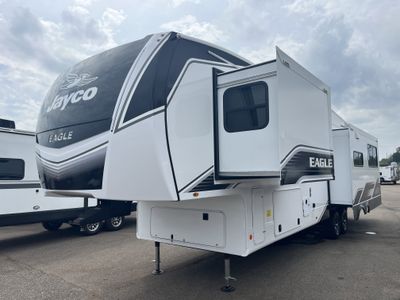 2026 Jayco Eagle - Photo 2