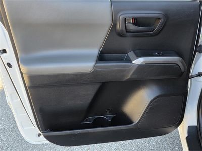 2021 Toyota Tacoma - Photo 30
