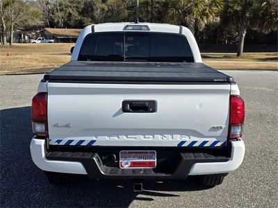 2021 Toyota Tacoma - Photo 3