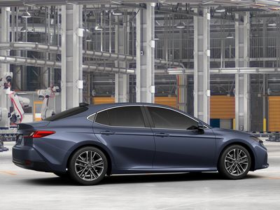 2026 Toyota Camry - Photo 13