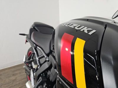 2026 Suzuki GSX-8TT — photo 12 view