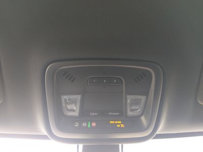 2023 Chevrolet Traverse - Photo 19