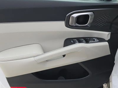 2026 Kia Sorento — photo 17 view