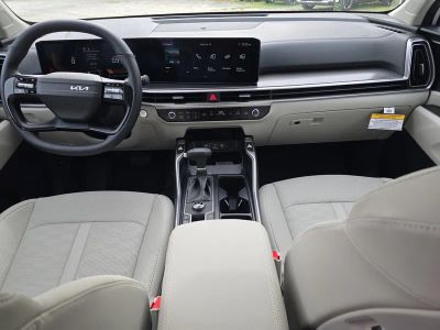2026 Kia Sorento — photo 12 view
