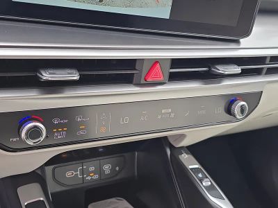 2026 Kia Sorento — photo 24 view