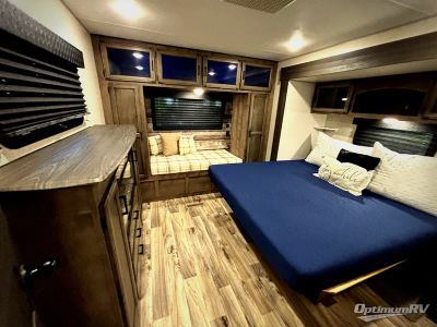 2022 Venture RV SportTrek Touring Edition — photo 7 view