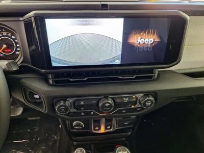2026 Jeep Wrangler — photo 18 view