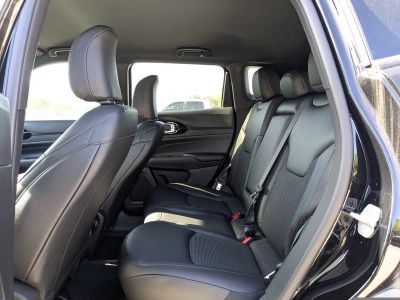 2026 Jeep Compass — photo 13 view