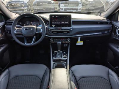 2026 Jeep Compass — photo 15 view