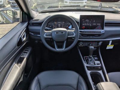 2026 Jeep Compass — photo 16 view