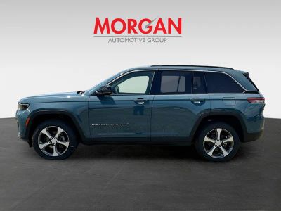 2026 Jeep Grand Cherokee — interior view