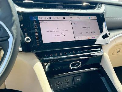 2026 Jeep Grand Cherokee — photo 15 view