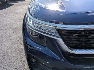 2023 Kia Seltos — photo 10 view