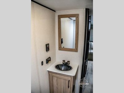 2025 Keystone RV Coleman - Photo 18