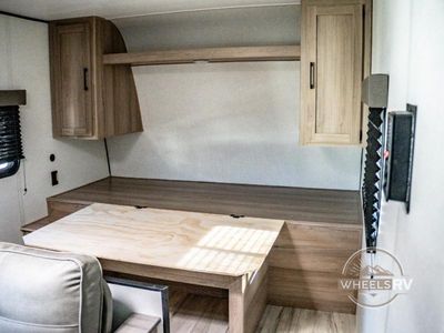 2025 Keystone RV Coleman - Photo 14