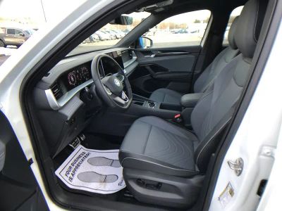2025 Volkswagen Tiguan SE R-Line Black - Photo 5