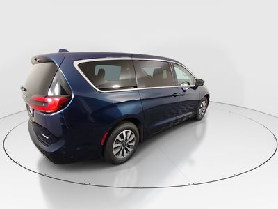2022 Chrysler Pacifica - Photo 7