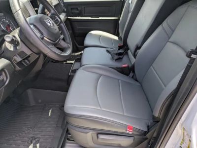 2026 Ram 2500 — photo 17 view