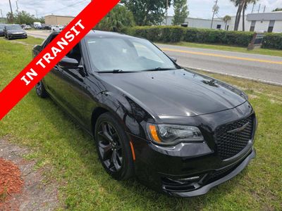 2021 Chrysler 300 - Photo 3