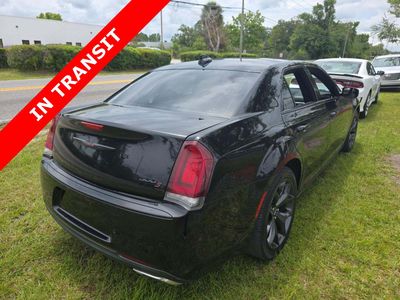 2021 Chrysler 300 - Photo 5