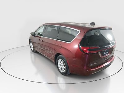 2023 Chrysler Pacifica — detail view