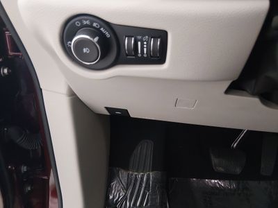 2023 Chrysler Pacifica — photo 13 view