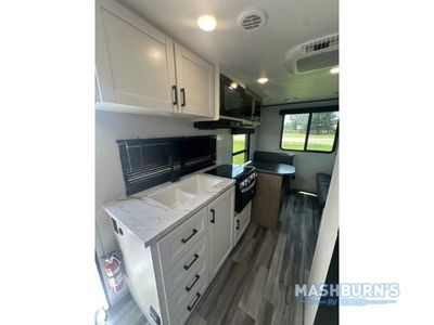 2026 Jayco Jay Flight SLX - Photo 14