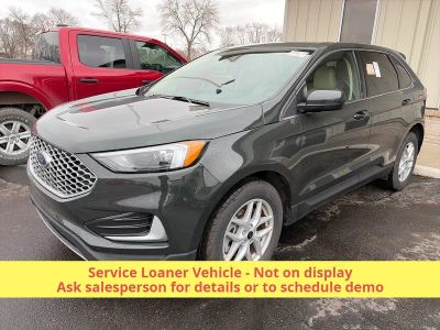 2024 Ford Edge SEL AWD in Forged Green Metallic — front three-quarter view