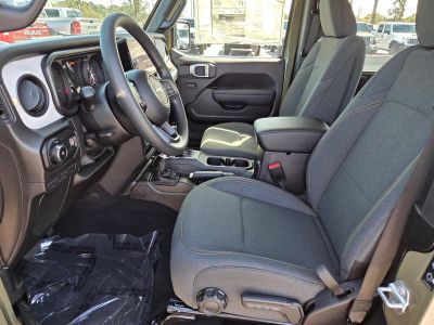 2026 Jeep Wrangler — photo 12 view