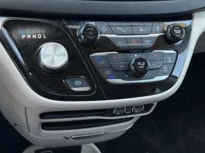 2023 Chrysler Pacifica - Photo 37