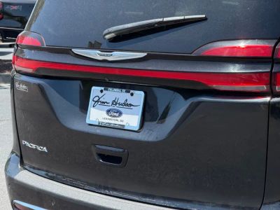 2023 Chrysler Pacifica - Photo 17