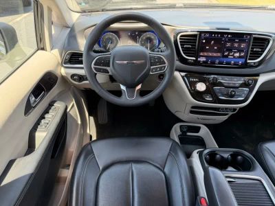2023 Chrysler Pacifica - Photo 10
