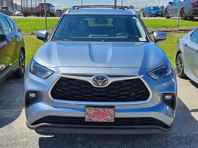 2022 Toyota Highlander — side profile view