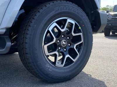 2026 Ford Bronco — photo 9 view