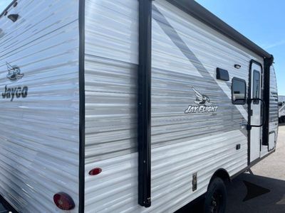 2026 Jayco Jay Flight SLX - Photo 2