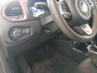 2023 Jeep Renegade - Photo 12