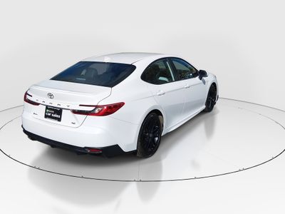 2025 Toyota Camry — photo 7 view