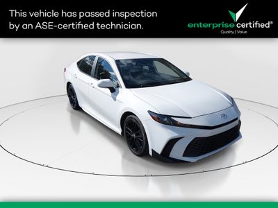2025 Toyota Camry SE — front three-quarter view
