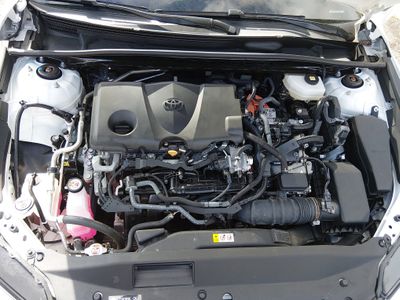 2025 Toyota Camry — photo 9 view