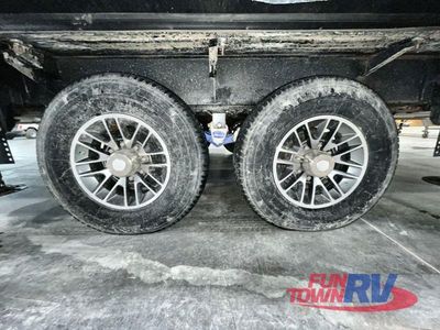 2023 Dutchmen RV Yukon - Photo 10
