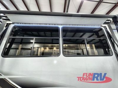 2023 Dutchmen RV Yukon - Photo 8