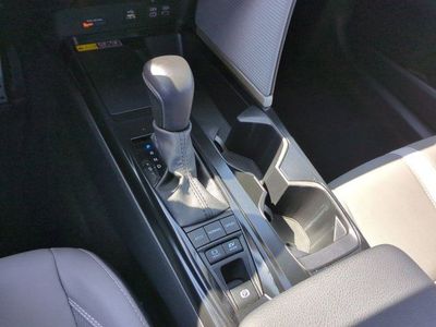2025 Toyota Camry - Photo 13