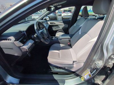 2025 Toyota Camry - Photo 8
