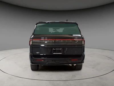 2027 Lincoln Navigator — detail view