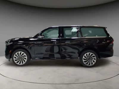 2027 Lincoln Navigator — rear three-quarter view