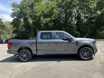 2026 Ford F-150 — photo 8 view