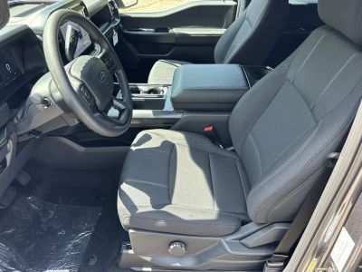 2026 Ford F-150 — photo 9 view