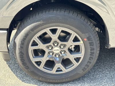 2026 Ford F-150 — photo 11 view