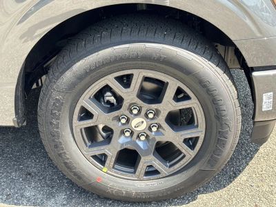 2026 Ford F-150 — photo 12 view